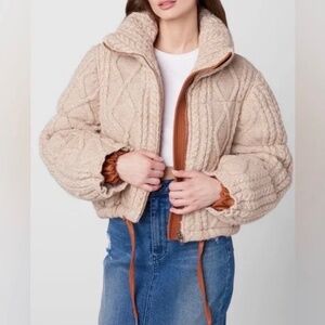 Blank NYC Sz XS Women’s Cream Cable Knit Puffer Jacket
